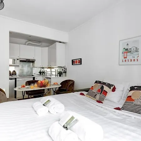 Apartment 103- Elegant Near The Eiffel Tower Paris